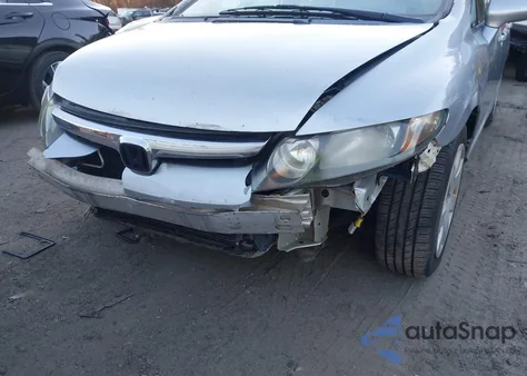 2008 Honda Civic Lx z USA, uszkodzony, nr VIN 2HGFA16528H328836